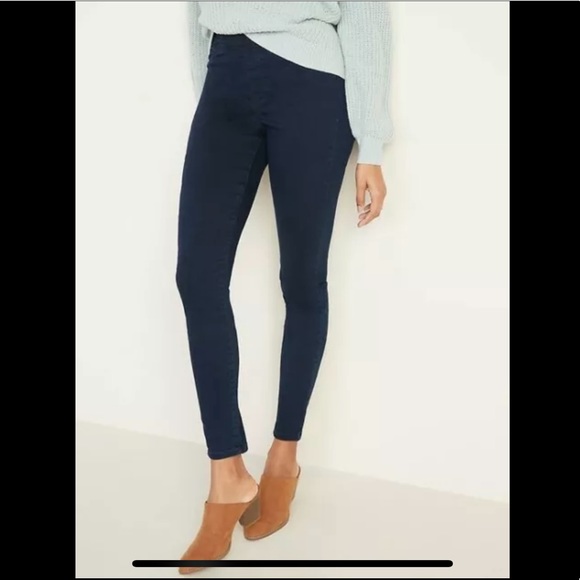 Old Navy Denim - Old Navy Mid-Rise Skinny Dark Rinse Jeggings 14